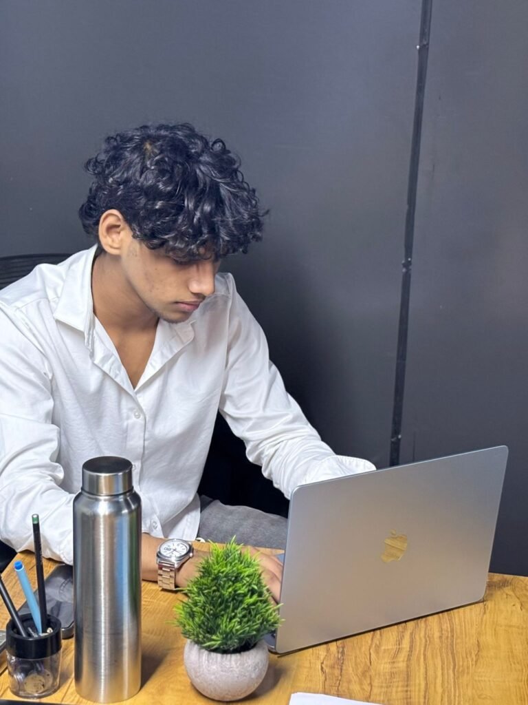 freelance digital marketer Kaloor